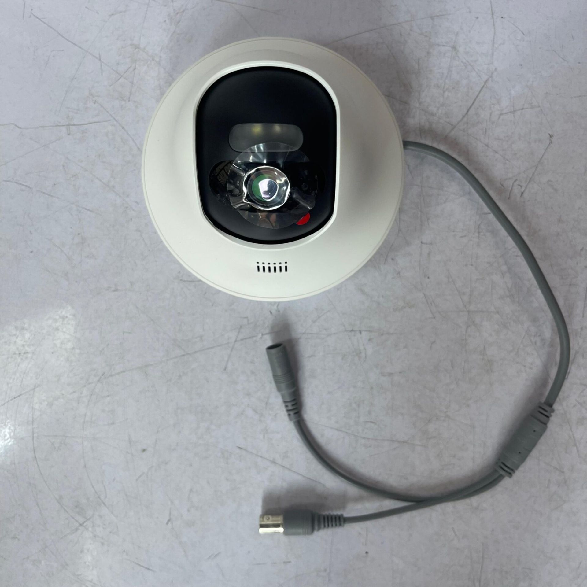 Hikvision 2mp 1080p Indoor Turbo Hd Two Way Audio Pt Camera (2)
