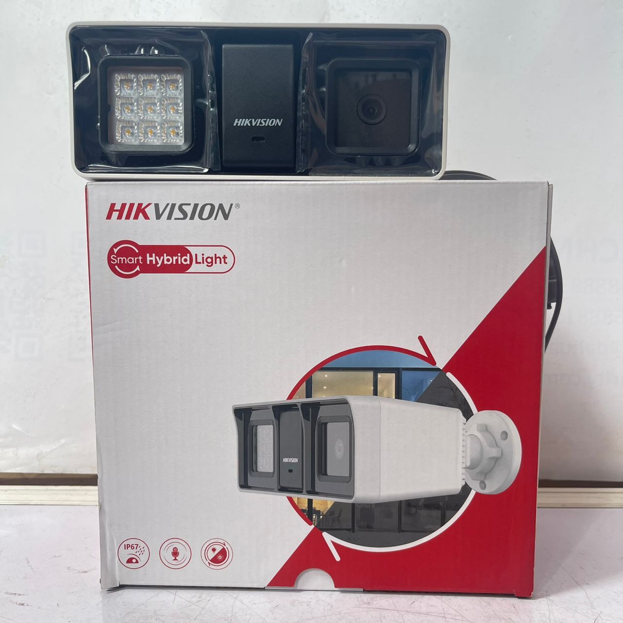 Hikvision 2MP 1080P Outdoor Smart Hybrid Light Audio Lamp Camera (DS-2CE10D0T-LFS)